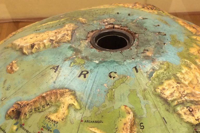 unraveling-hallow-earth-theory unraveling-hallow-earth-theory